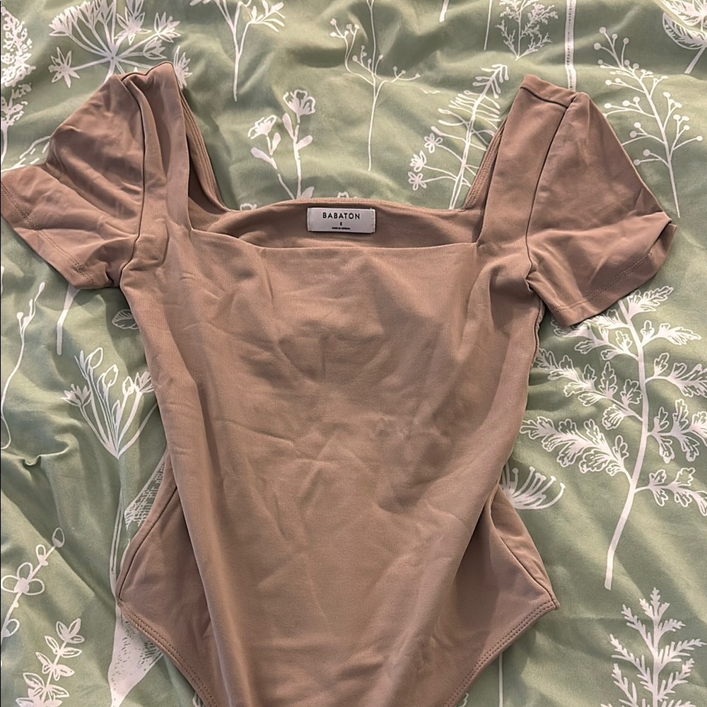 Babaton Taupe Square-Neck Short Sleeve Bodysuit
